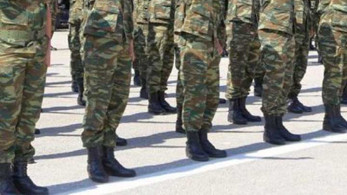 Πέντε μέρες άδεια στον στρατό για όσους εμβολιάζονται
