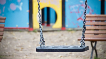 Λαμία: Σκύλος δάγκωσε παιδί και τη μαμά του σε παιδική χαρά