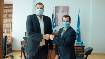 Συνάντηση Θ. Πλεύρη με τον προπονητή- καλαθοσφαιριστή Δ. Παπανικολάου