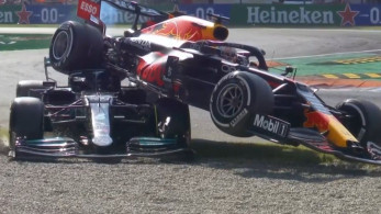 F1 GP Μόντσα: Ο Φερστάπεν ευθύνεται για τη σύγκρουση με τον Χάμιλτον (vid)