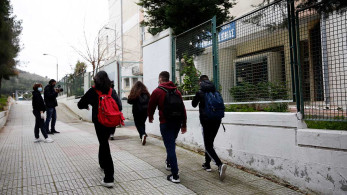 Τέλος το αυτόφωρο για εκπαιδευτικούς και γιατρούς που μηνύονται από (ψεκασμένους) αρνητές