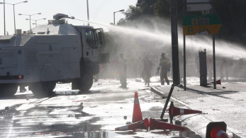 Επεισόδια με χημικά στην Κηφισίας στη συγκέντρωση εποχικών πυροσβεστών- Κυκλοφοριακό κομφούζιο