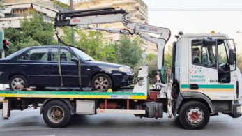 Ο Δήμος Αθηναίων απομάκρυνε 3.862 εγκαταλελειμμένα οχήματα- Τα εύσημα του Μπακογιάννη