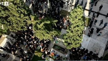 Στην αγκαλιά της Αττικής γης και πλάι στους γονείς της η Φώφη Γεννηματά