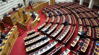 Βουλή: «Ναι» επί της αρχής στο νομοσχέδιο για την παιδεία