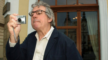 Ποιος ήταν ο εμβληματικός Terry Jones των Monty Python (vids)
