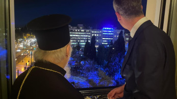 Τη φωταγώγηση του δέντρου στην πλ. Συντάγματος είδε ο Πατριάρχης