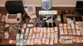 Πώς δρούσε το κύκλωμα των παράνομων ελληνοποιήσεων με τους 34 αστυνομικούς – 215 τα μέλη του