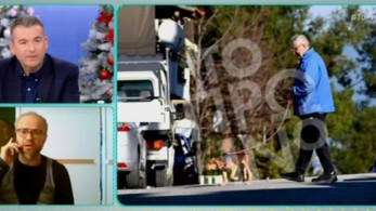 Σα να μην τρέχει τίποτα: Βόλτα Παναγιωτόπουλου με τον σκύλο του