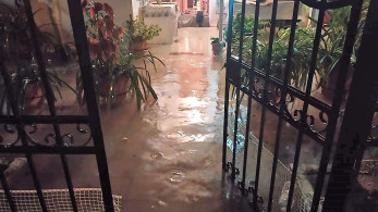Μεσολόγγι: Πλημμύρισαν δρόμοι-Σε ετοιμότητα οι αρχές