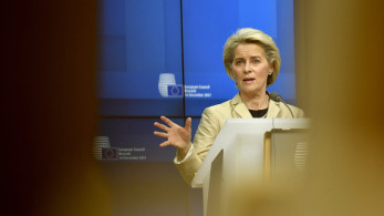 EE: Απειλή η Omicron-Πρόταση για αναμνηστική δόση το αργότερο 6 μήνες μετά τη δεύτερη