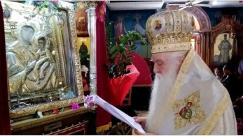 Ξέφυγε ο Αμβρόσιος: “Αφόρισε” Μόσιαλο και Χωμενίδη