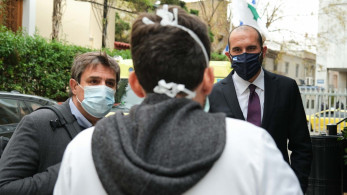 Ντου ΣΥΡΙΖΑίων στον Ερυθρό Σταυρό – Απείλησαν την διοικήτρια