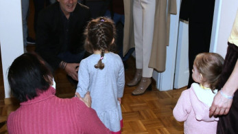 «Εδώ ξυπνάμε από τα πουλιά, στην Ουκρανία από τις βόμβες», λένε πρόσφυγες που φιλοξενούνται στον Πειραιά