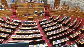 Στη Βουλή η τροπολογία για το πλαφόν στις τιμές – Τι προβλέπει