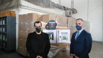 Δωρεά απινιδωτών σε 58 ερασιτεχνικά αθλητικά σωματεία της Αθήνας