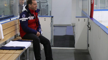 Ντμίτρι Μεντβέντεφ: Η μαριονέτα του Πούτιν “απειλεί” με πόλεμο την Γαλλία