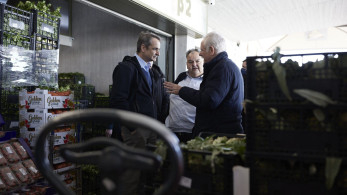 Στη Λαχαναγορά του Ρέντη ο πρωθυπουργός: Η κυβέρνηση λαμβάνει μέτρα στήριξης του αγροτικού κόσμου