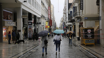 Καιρός: Λασποβροχή και χαλάζι