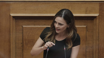 Η πεντάχρονη Εφη Αχτσιόγλου και η Μάργκαρετ Θάτσερ