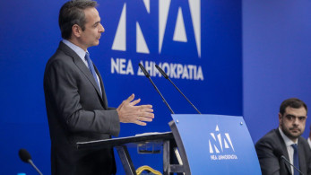 Επίθεση Μητσοτάκη σε Τσίπρα: Έκλαιγαν οι συνταξιούχοι έξω από τα ΑΤΜ το 2015