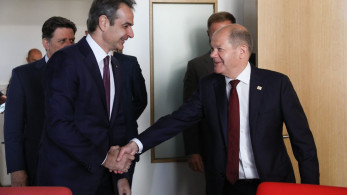 Ο Μητσοτάκης ενημέρωσε τον Σολτς για την τουρκική προκλητικότητα -Του έδειξε τον χάρτη της «Γαλάζιας Πατρίδας»