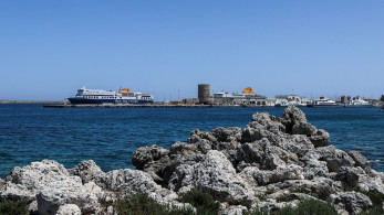 Ιστιοφόρο με 56 μετανάστες προσάραξε στη Ρόδο