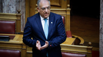Θεοδωρικάκος σε Φίλη: Πρόοδος για τον ΣΥΡΙΖΑ είναι η βιβλιοθήκη ή η βαριοπούλα;