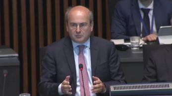Χατζηδάκης: Η Ελλάδα υπέρ της Οδηγίας για τους ευρωπαϊκούς κατώτατους μισθούς