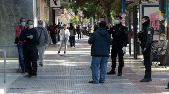 Τα μέτρα για να αποφευχθεί ο συνωστισμός σε τράπεζες και εφορίες