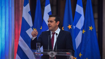 “Μοιράζει χρήμα” ο Τσίπρας