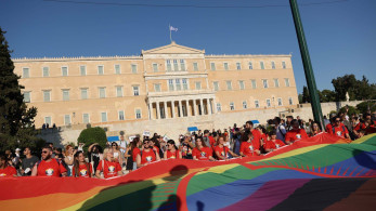 Bloomberg :Η Ελλάδα εντείνει τις προσπάθειες για την προώθηση των δικαιωμάτων της ΛΟΑΤΚΙ + κοινότητας