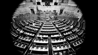 Δεύτερος συμπληρωματικός προϋπολογισμός “ανάχωμα” στην ενεργειακή καταιγίδα