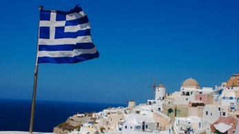 Σχέδιο επιμήκυνσης της τουριστικής περιόδου θα παρουσιάσει το υπ. Τουρισμού – Τι απαντά στην Ryanair