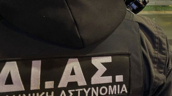Μενίδι: Αυτοκίνητο εμβόλισε μηχανή της ομάδας ΔΙΑΣ – Τραυματίστηκαν δύο αστυνομικοί