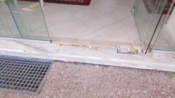 Η άποψη του Αλέξη Τσίπρα για τις επιθέσεις με γιαούρτια
