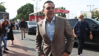 ΔΕΘ: Άδειασε περίπτερο όταν έφτασε ο Τσίπρας (Βίντεο)