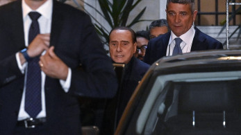 Ένα απίστευτο ντόμινο: Ο “Καβαλιέρε” πίνει βότκα στην υγειά του Πούτιν και προκαλεί τριγμούς σε Ρώμη-Βρυξέλλες