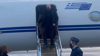 Τα συνεχή ταξίδια ανάγκασαν Μητσοτάκη και Δένδια να έχουν τετ α τετ στο αεροδρόμιο Ελευσίνας!
