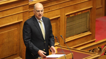 Θετικός στον κορωνοϊό ο Δένδιας   