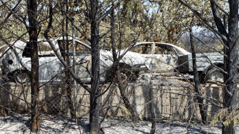 Έκαψαν πέντε σταθμευμένα αυτοκίνητα στην Αργυρούπολη