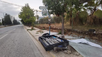Αυτοκίνητο προσέκρουσε σε στάση λεωφορείου στην Κατεχάκη – Τραυματίστηκε ο οδηγός
