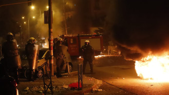 Ρομά πυροβόλησαν με καραμπίνες αστυνομικούς – 4 τραυματίες