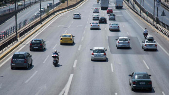 Κορυφώνεται η έξοδος των Χριστουγέννων- Επί ποδός η Τροχαία