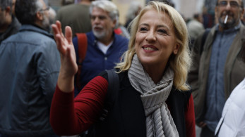 Ρένα Δούρου: Η συντρόφισσα που θα γινόταν βασίλισσα