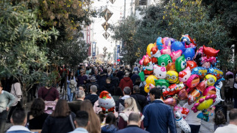 Εορταστικό ωράριο στα καταστήματα μέχρι την παραμονή Πρωτοχρονιάς