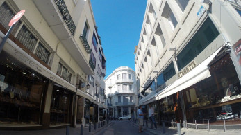 Ποιες επιχειρήσεις ανεβάζουν ρολά από αύριο