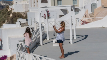 Θεοχάρης: Με υγειονομικό διαβατήριο οι τουρίστες στην Ελλάδα