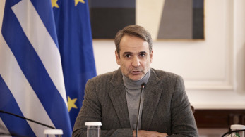 Ανάρτηση Μητσοτάκη στα τουρκικά για τους σεισμούς: Έλληνες και Τούρκοι διασώστες παλεύουν μαζί
