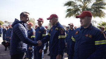 Στις εγκαταστάσεις της 1ης ΕΜΑΚ στην Ελευσίνα ο Μητσοτάκης: “Από καρδιάς ένα μεγάλο ευχαριστώ”
